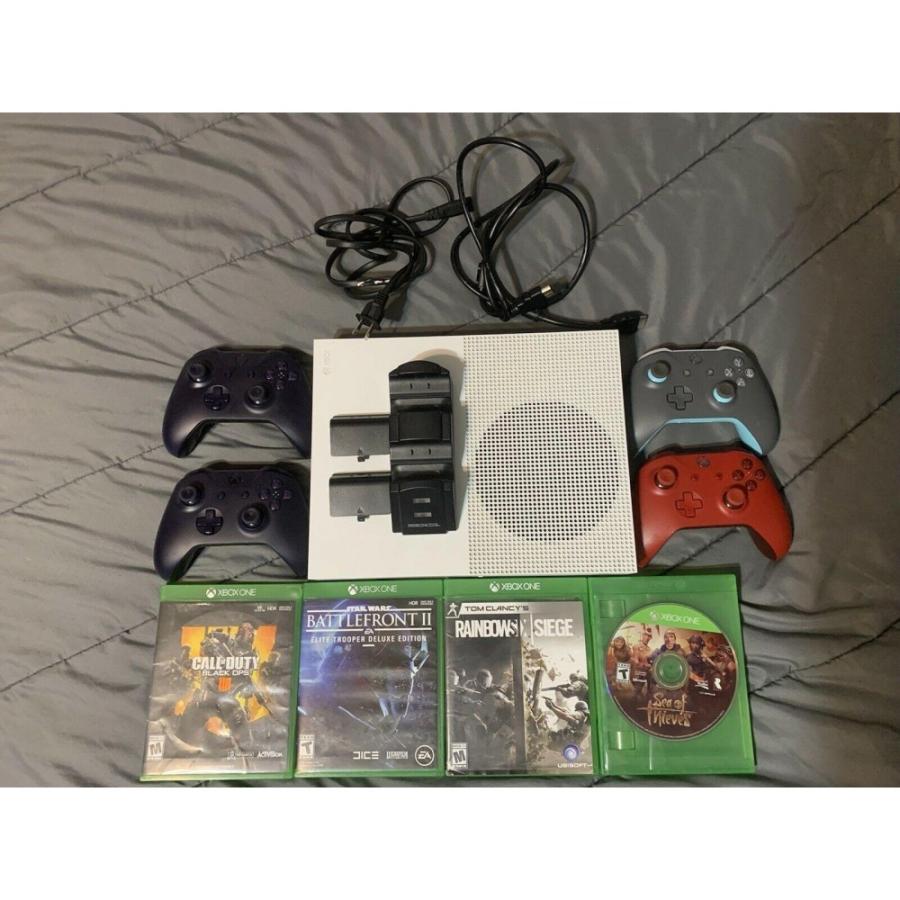 Xbox One S 1tb Version Comes With 4 Controllers And 4 Games And Charging Kit