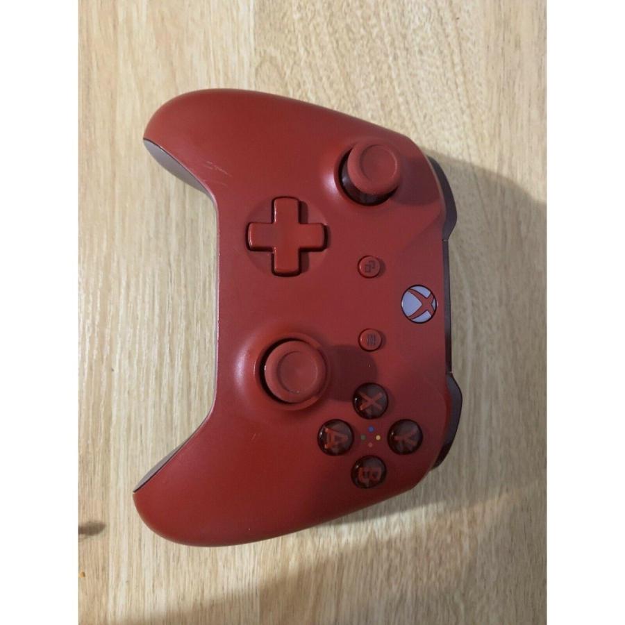 Xbox One S 1tb Version Comes With 4 Controllers And 4 Games And Charging Kit